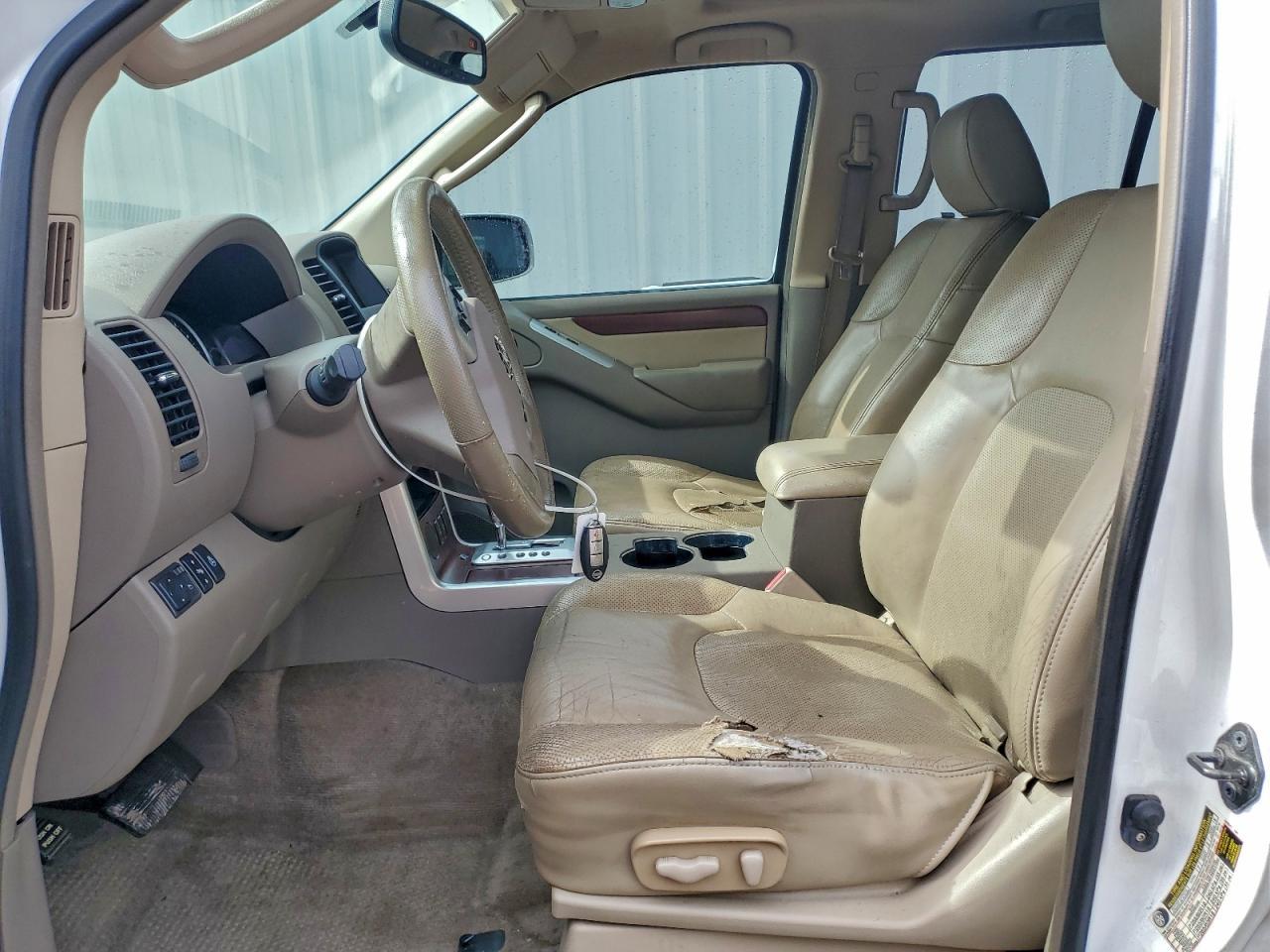 2011 NISSAN PATHFINDER
