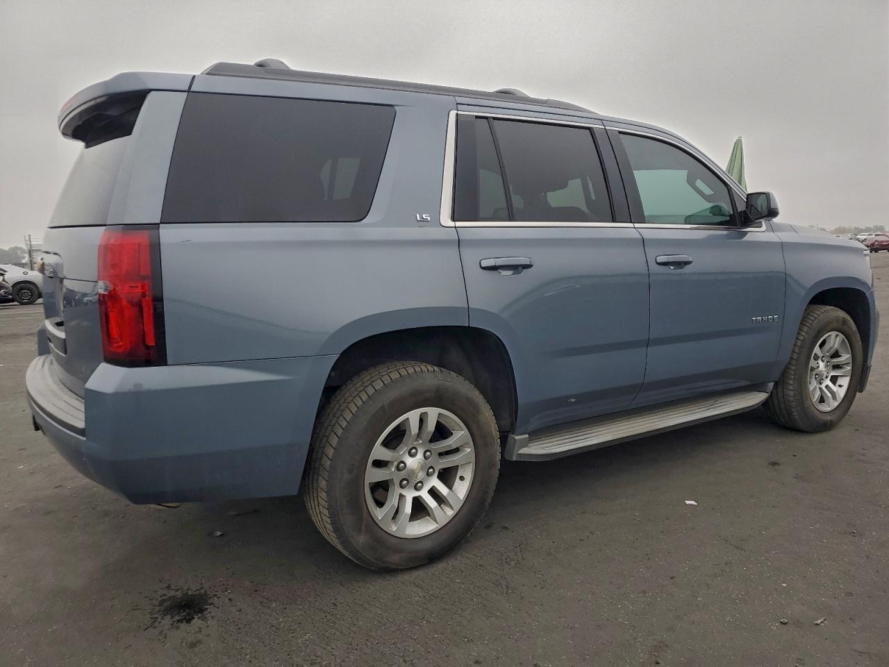 2016 CHEVROLET Tahoe