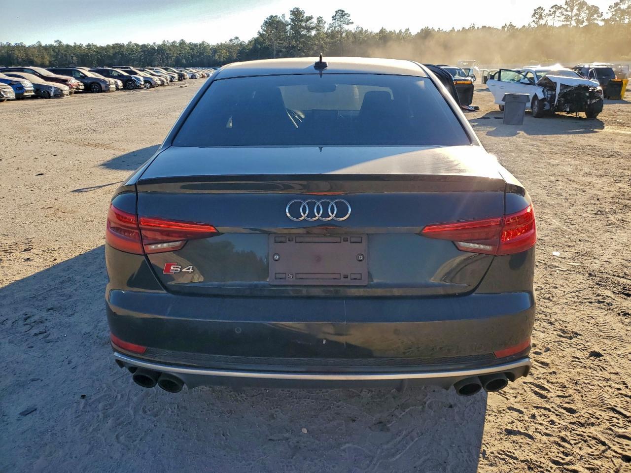 2018 AUDI S4