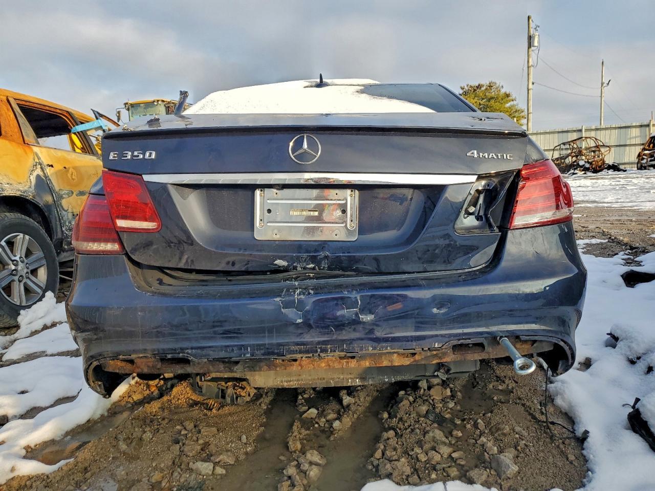 2015 MERCEDES-BENZ E-Class