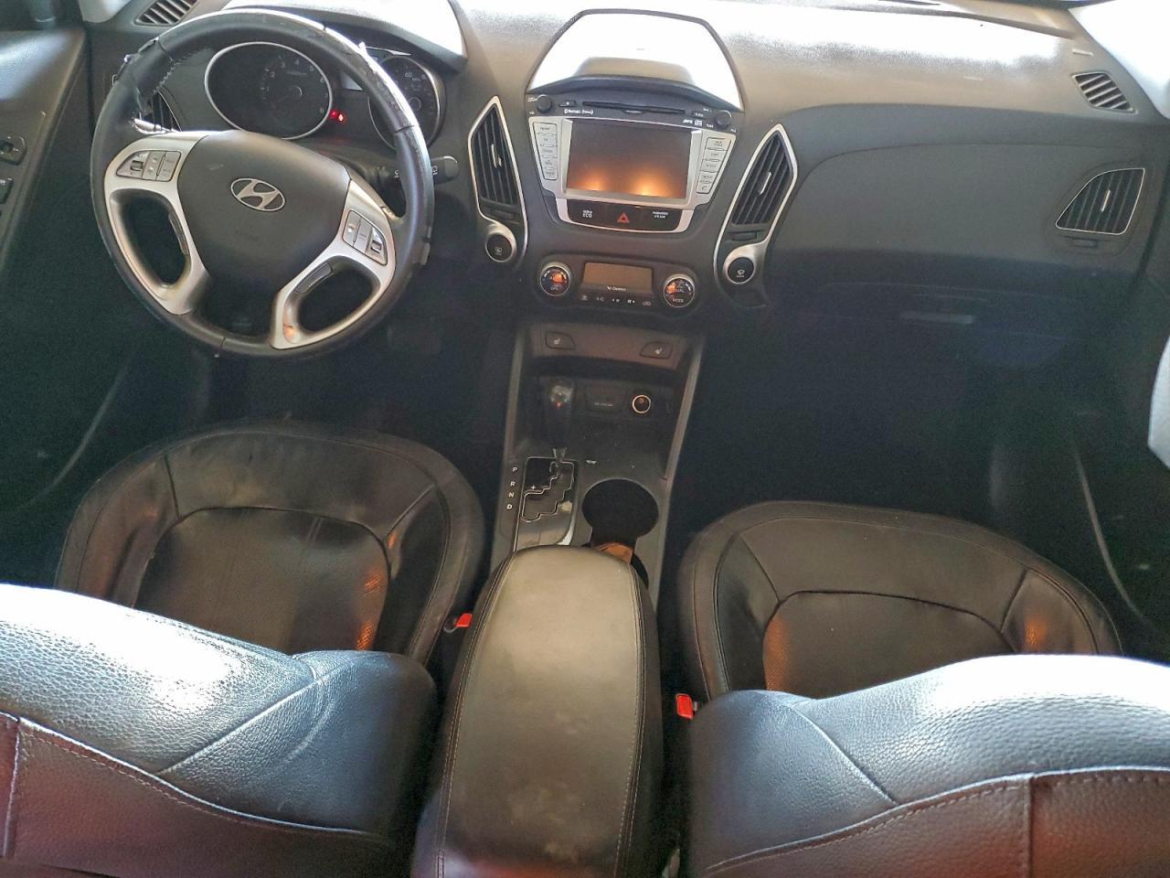 2012 HYUNDAI TUCSON