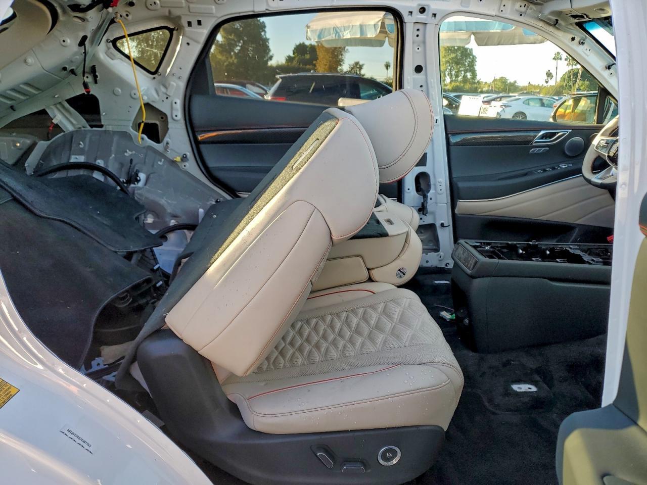 2025 GENESIS GV80