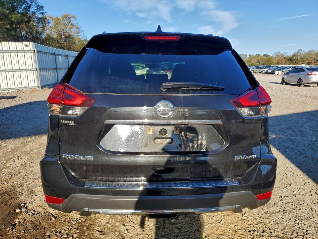 2017 NISSAN ROGUE