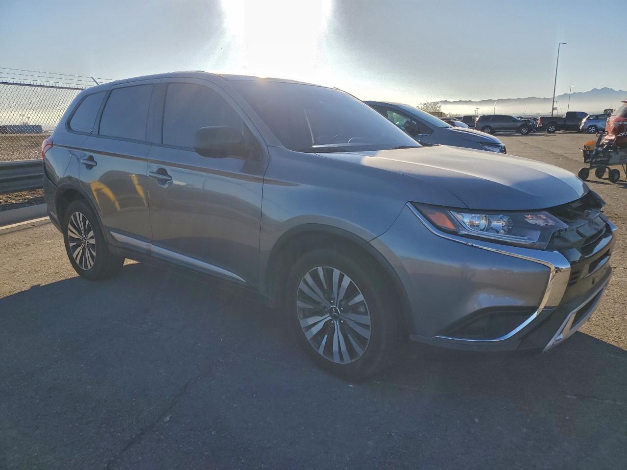 2019 MITSUBISHI outlander