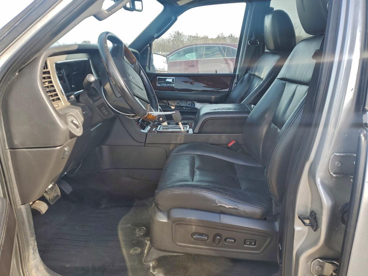 2013 LINCOLN Navigator