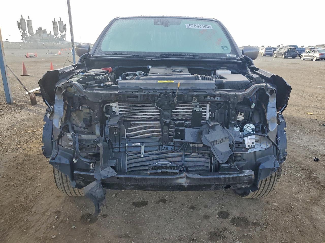 2024 NISSAN Frontier