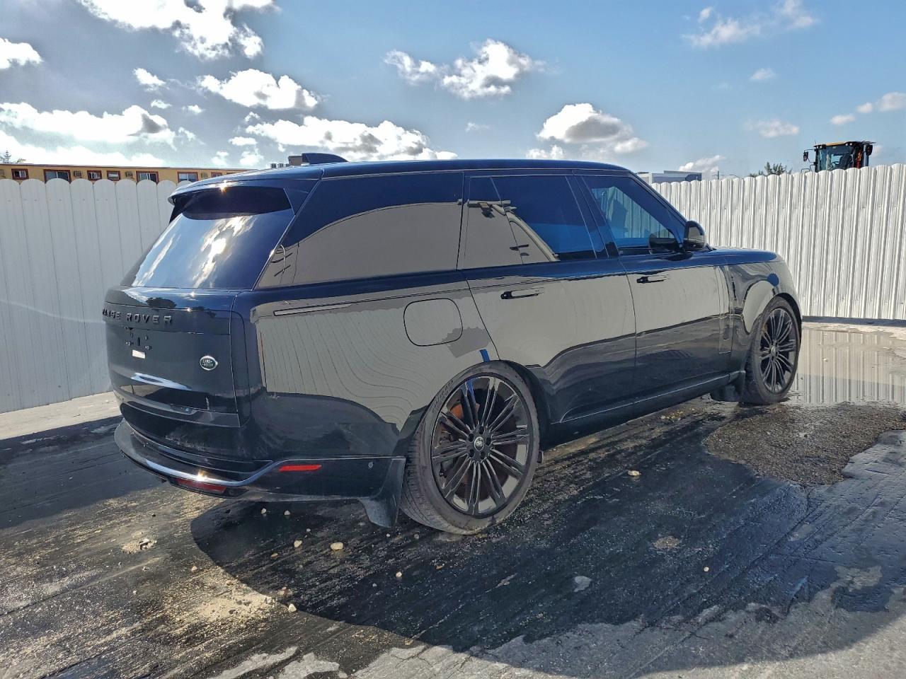 2023 LAND ROVER RANGE ROVER