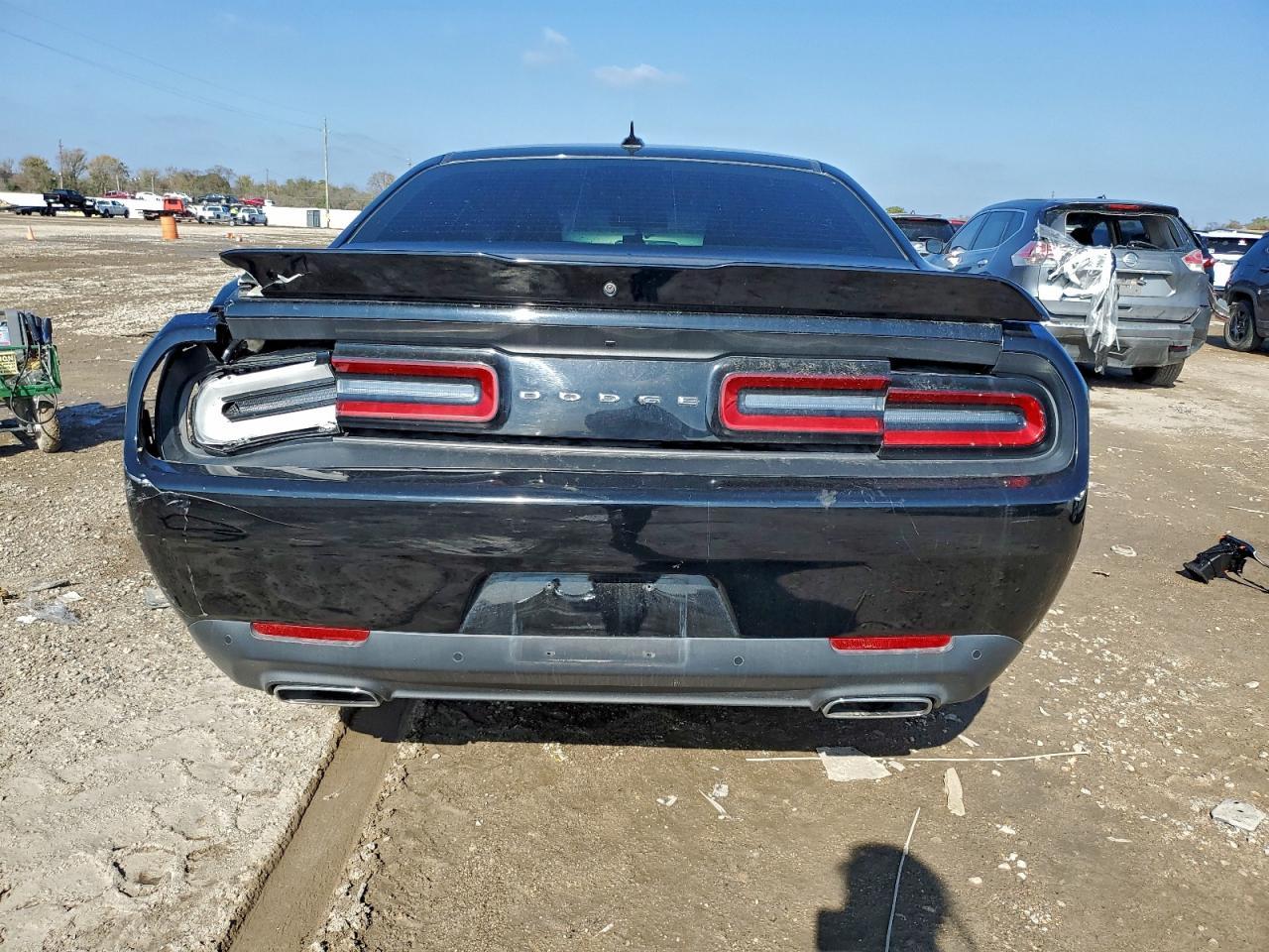 2016 DODGE Challenger