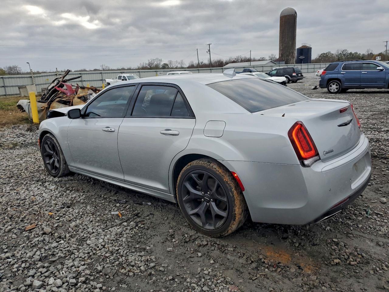 2022 CHRYSLER 300