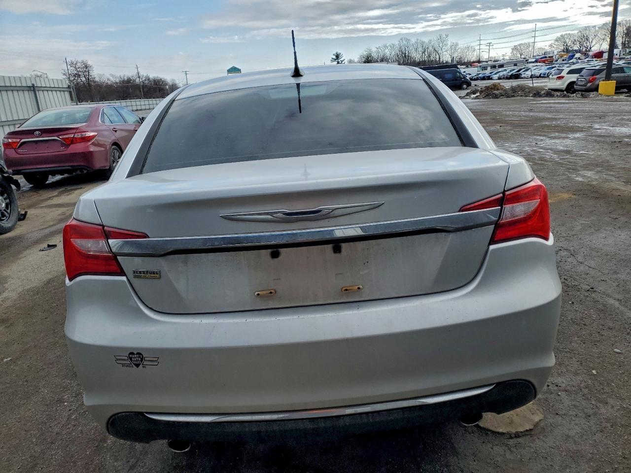 2012 CHRYSLER 200
