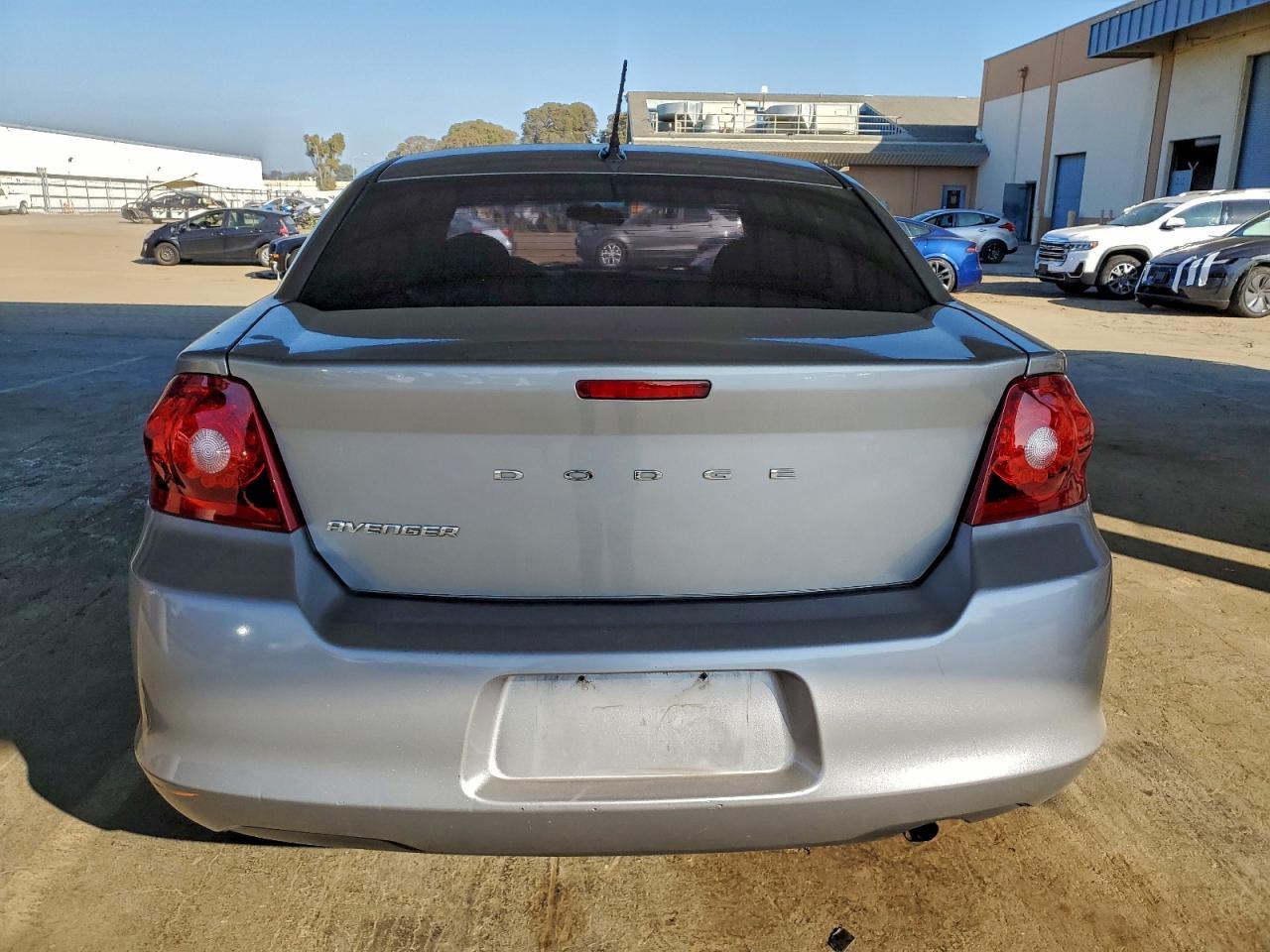 2013 DODGE Avenger