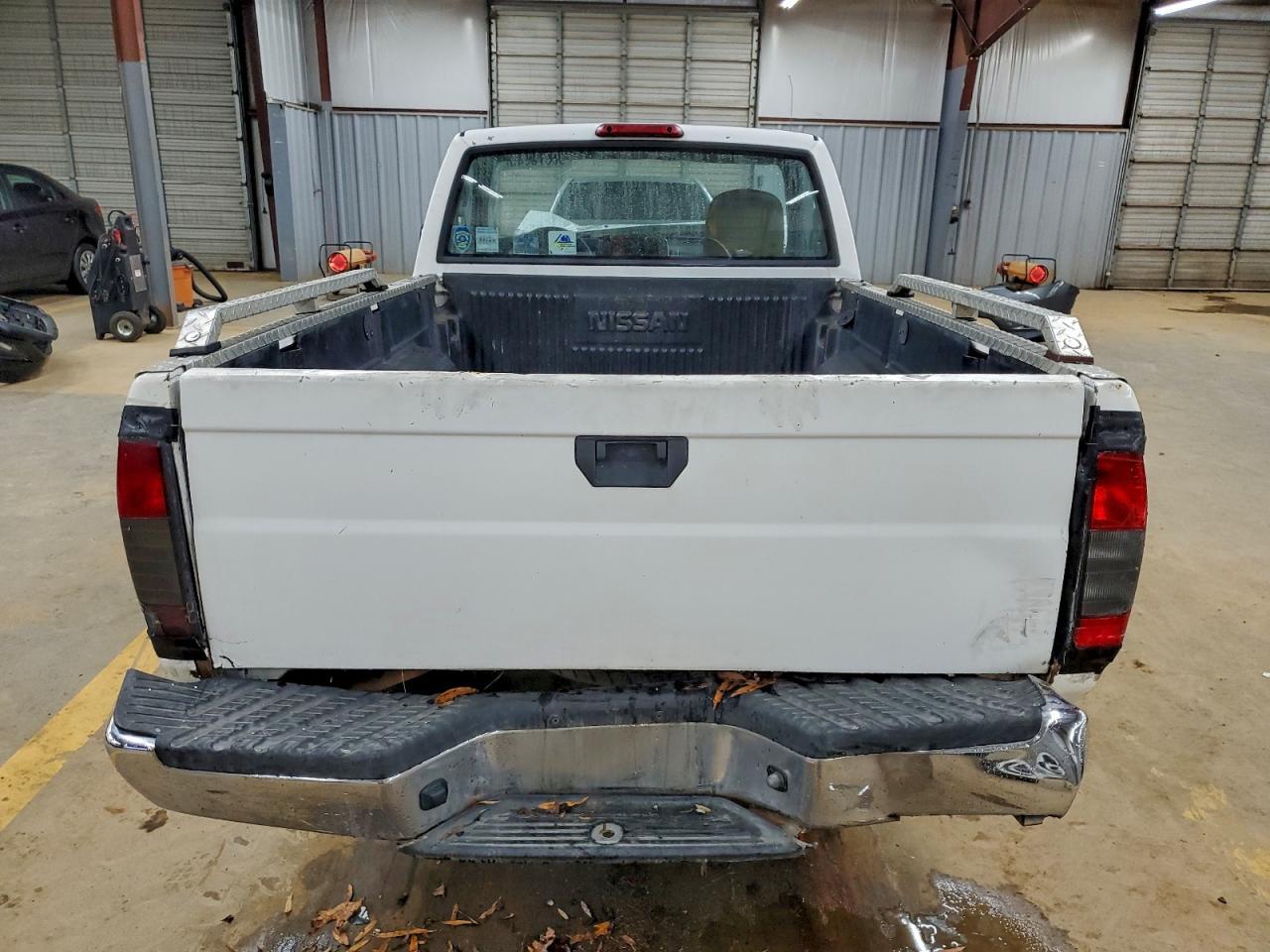 2000 NISSAN Frontier