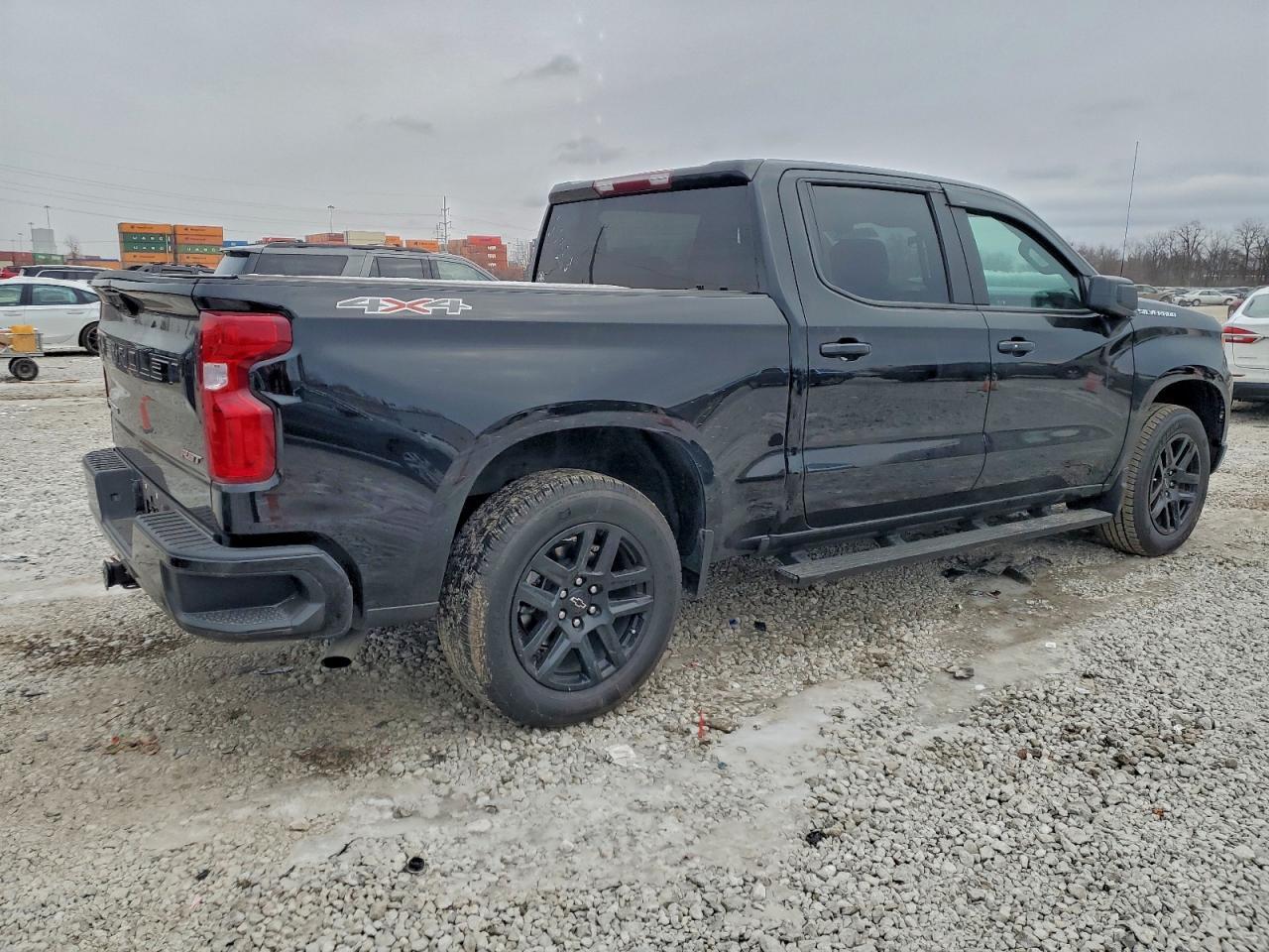2025 CHEVROLET Silverado