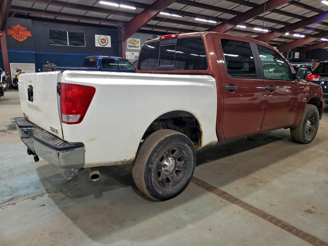 2004 NISSAN Titan