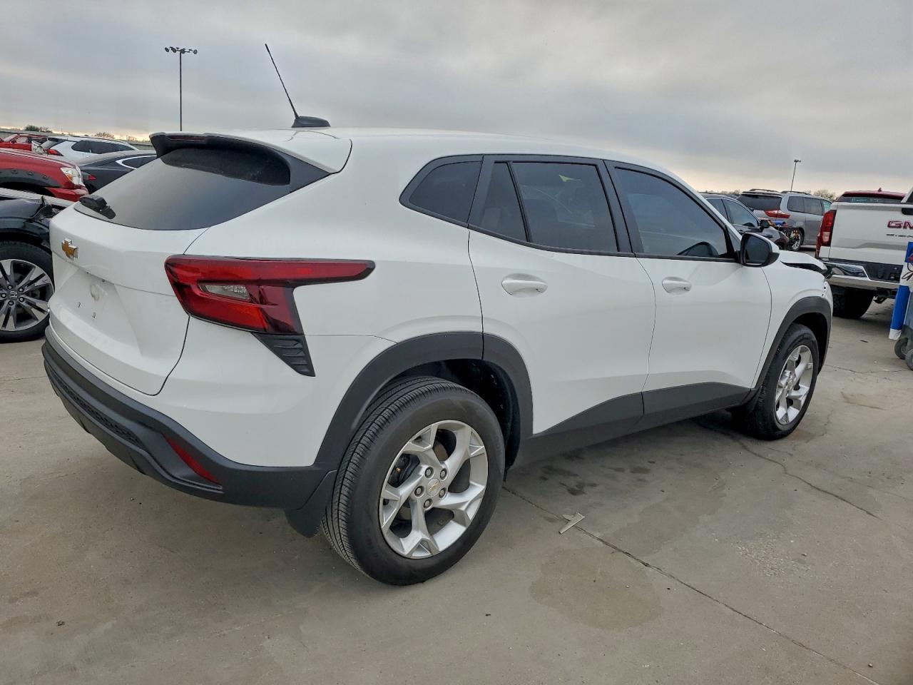 2025 CHEVROLET TRAX