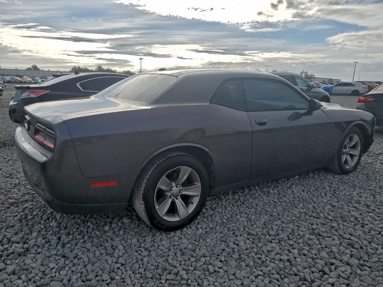 2015 DODGE Challenger