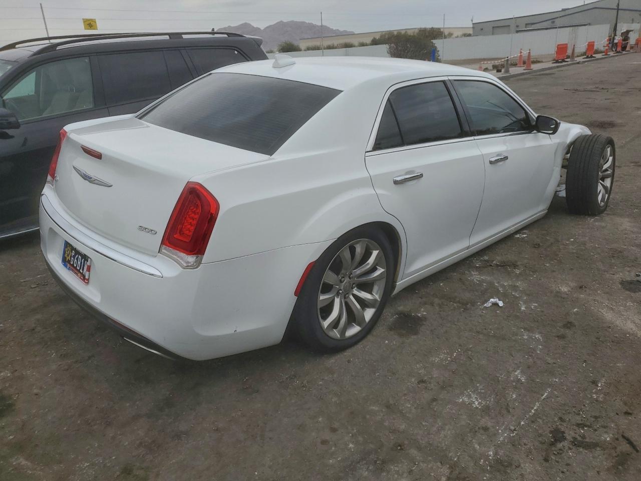 2019 CHRYSLER 300