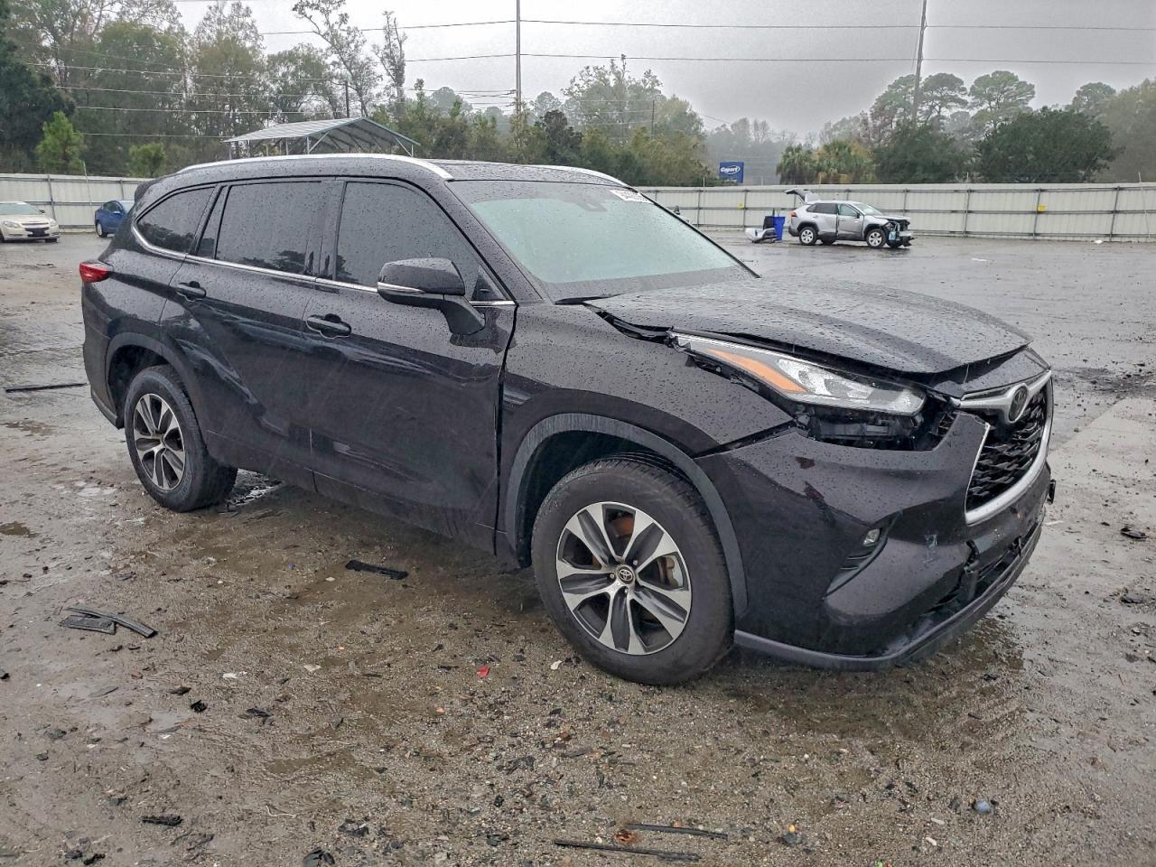 2020 TOYOTA HIGHLANDER