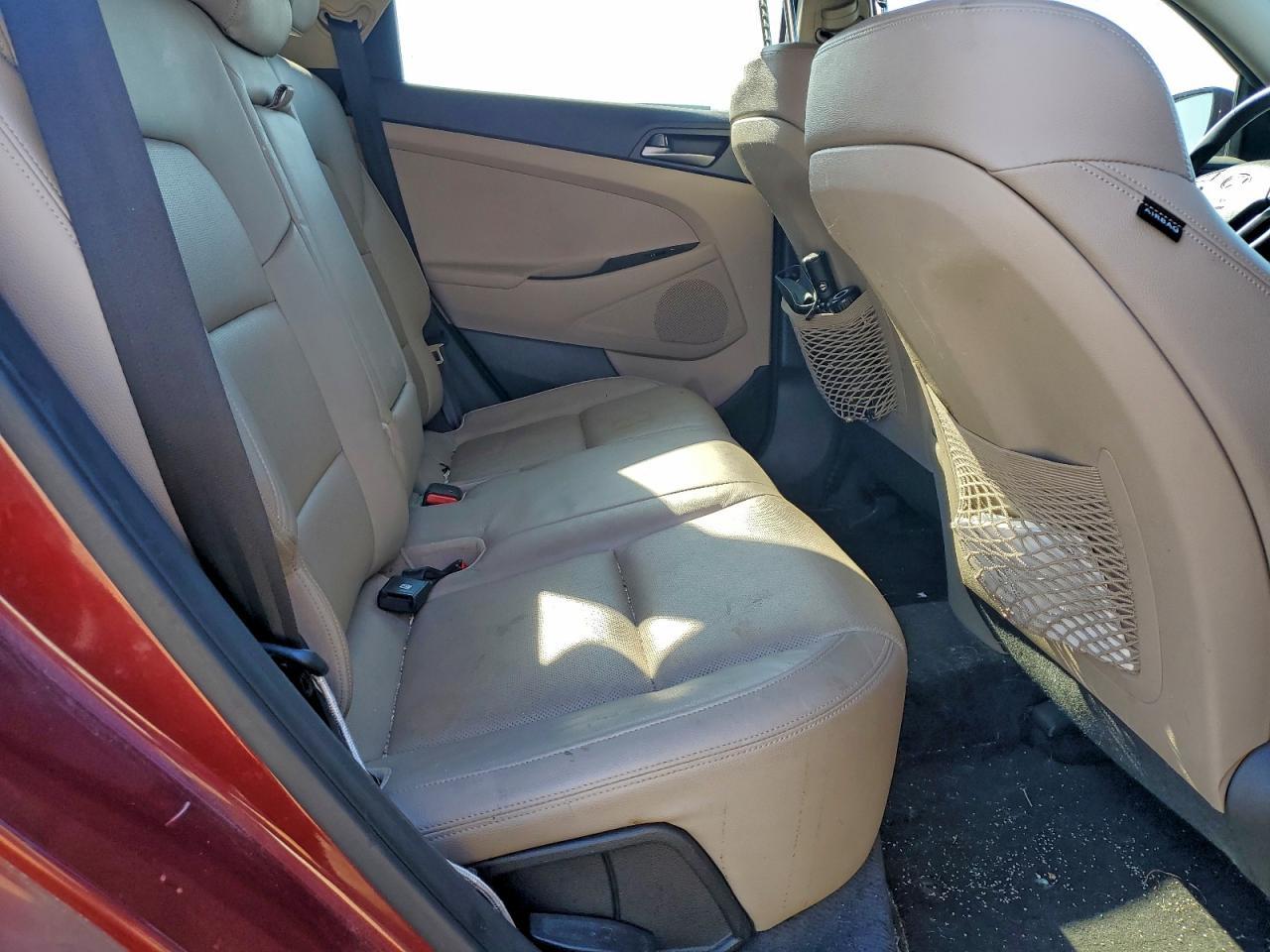 2016 HYUNDAI TUCSON