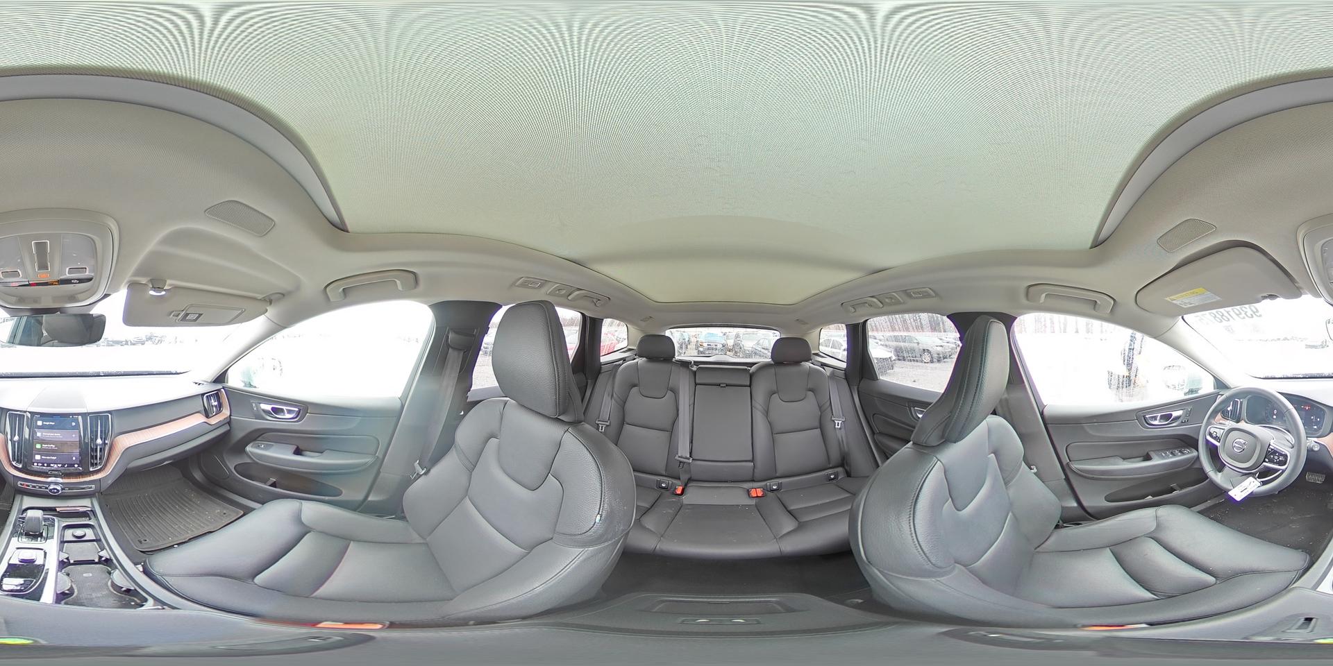 2023 VOLVO XC60