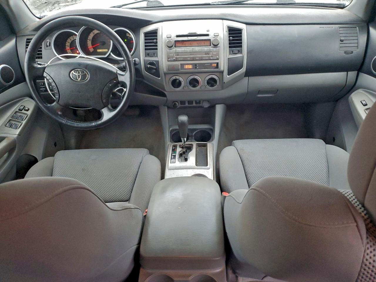 2011 TOYOTA TACOMA