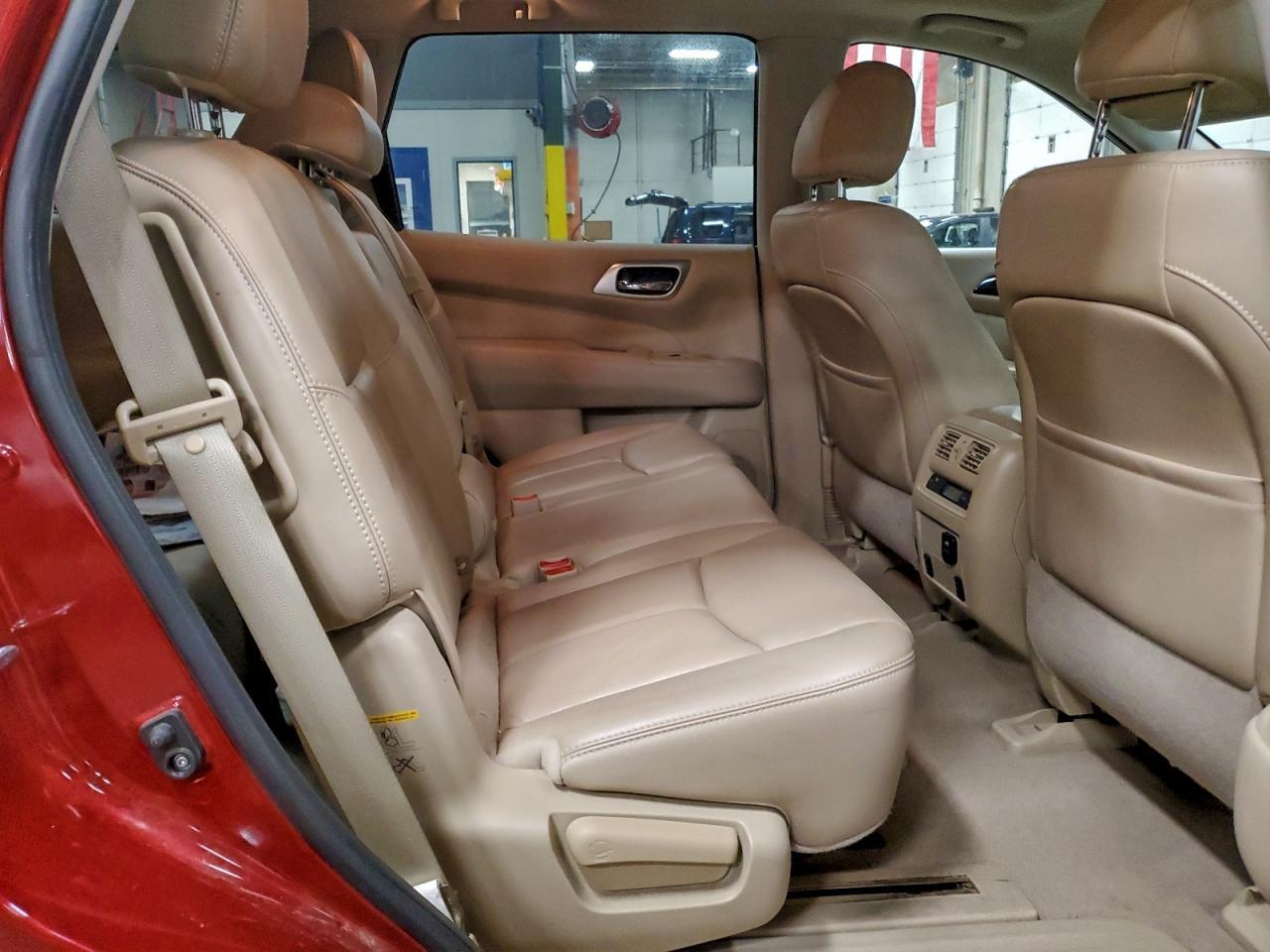 2015 NISSAN PATHFINDER