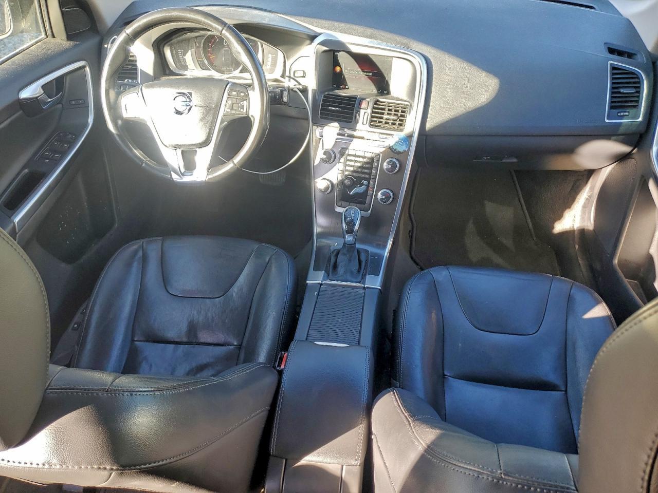 2016 VOLVO XC60
