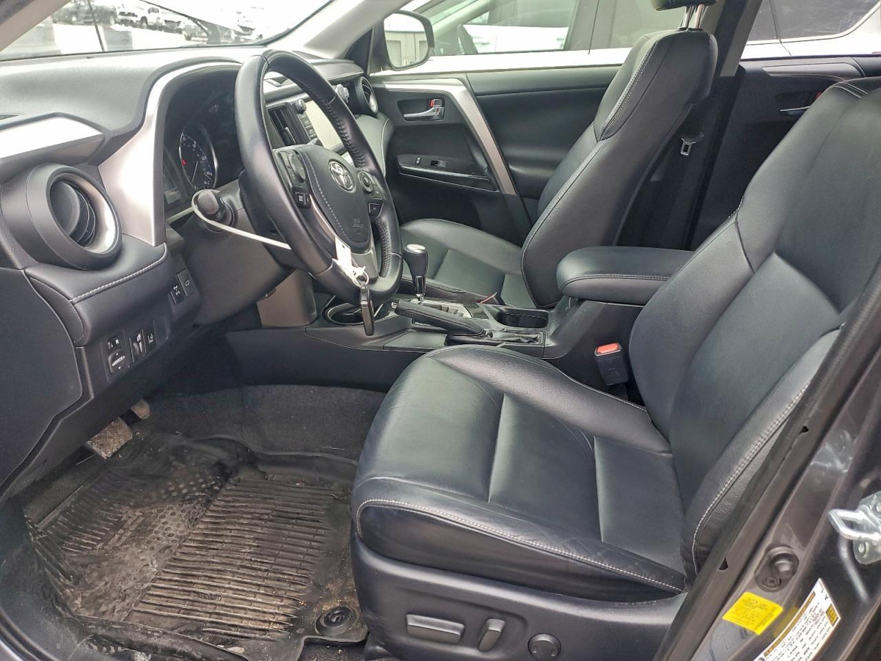 2016 TOYOTA RAV4