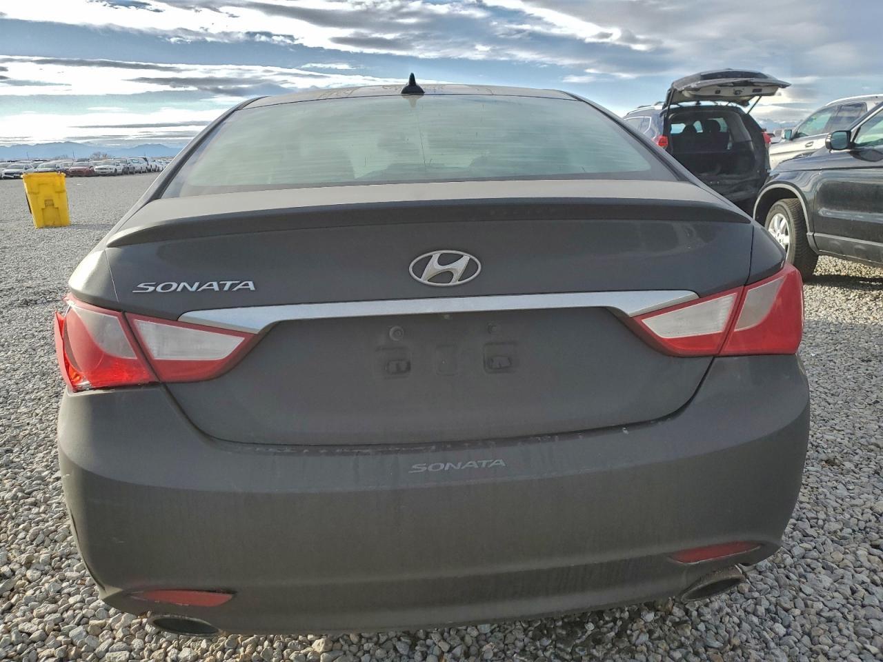 2013 HYUNDAI SONATA