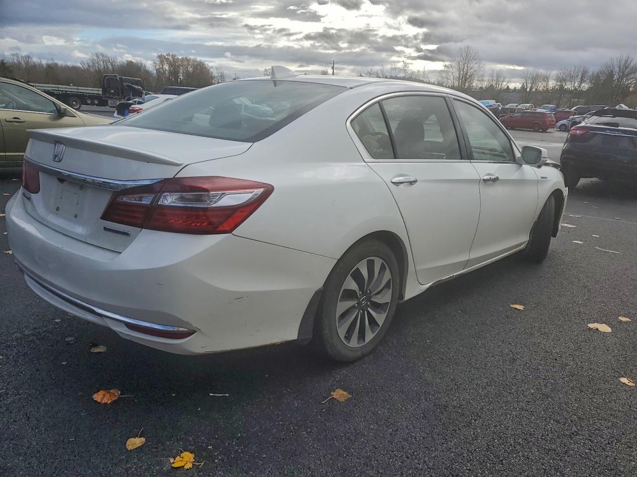 2017 HONDA ACCORD