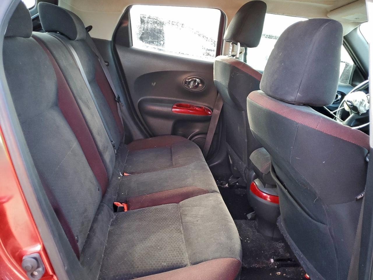 2015 NISSAN Juke