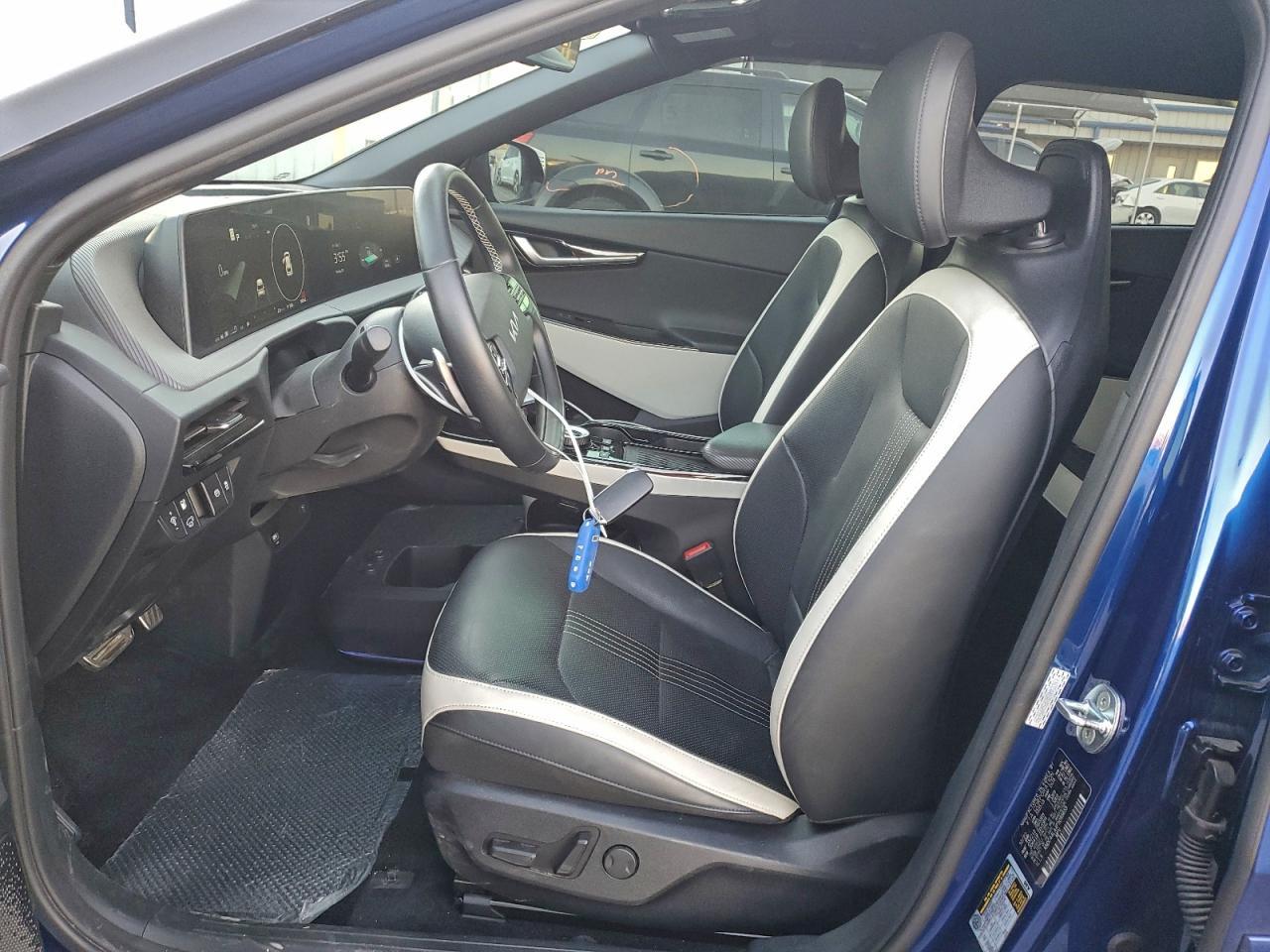 2023 KIA EV6
