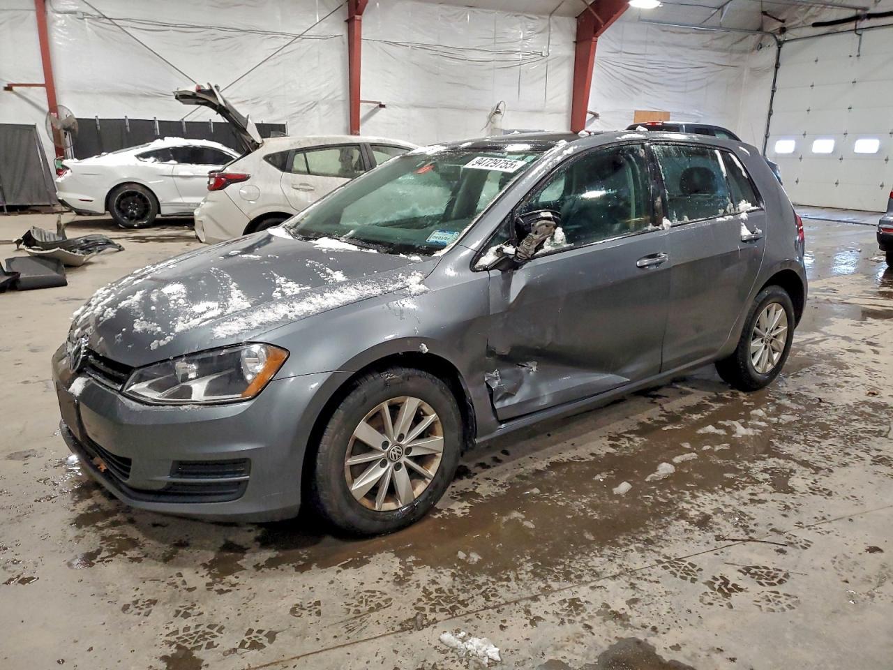 2015 VOLKSWAGEN GOLF
