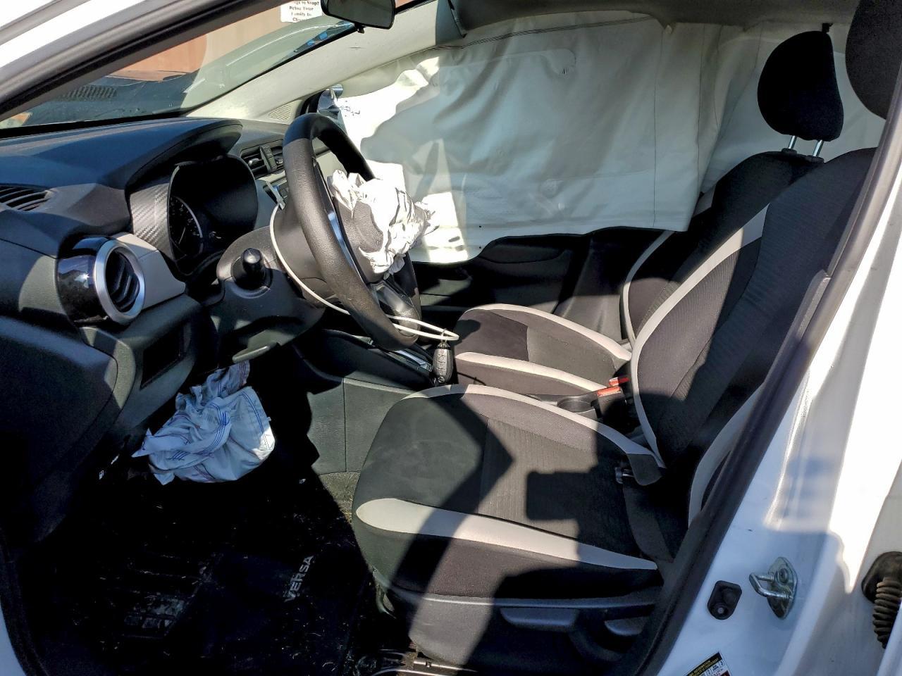 2020 NISSAN VERSA