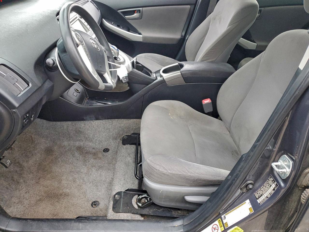 2013 TOYOTA PRIUS