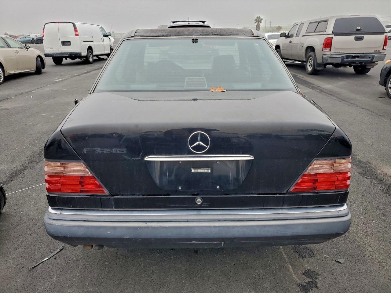 1994 MERCEDES-BENZ E-Class