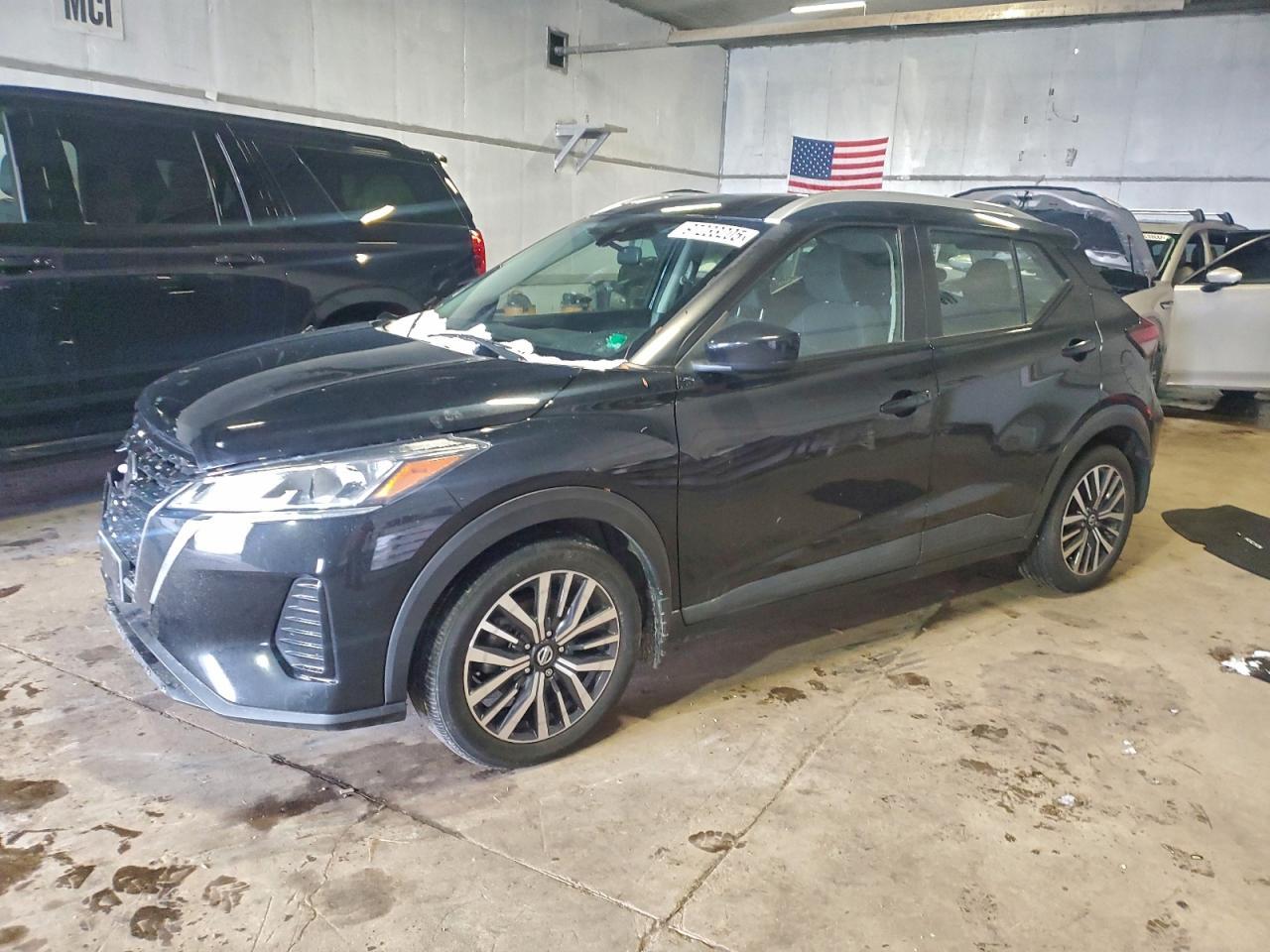 2021 NISSAN KICKS