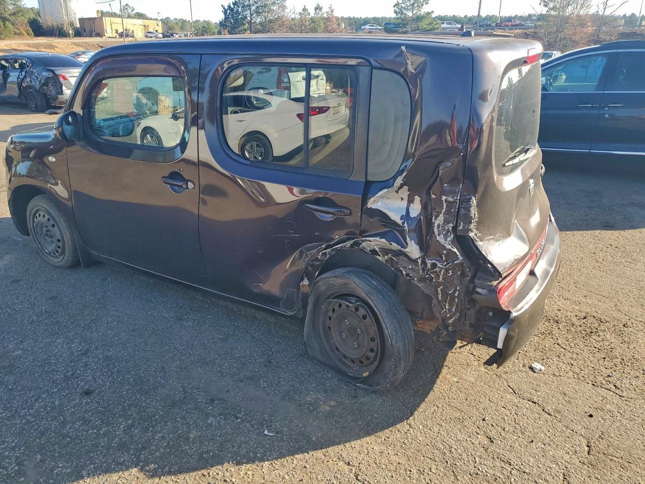 2012 NISSAN CUBE