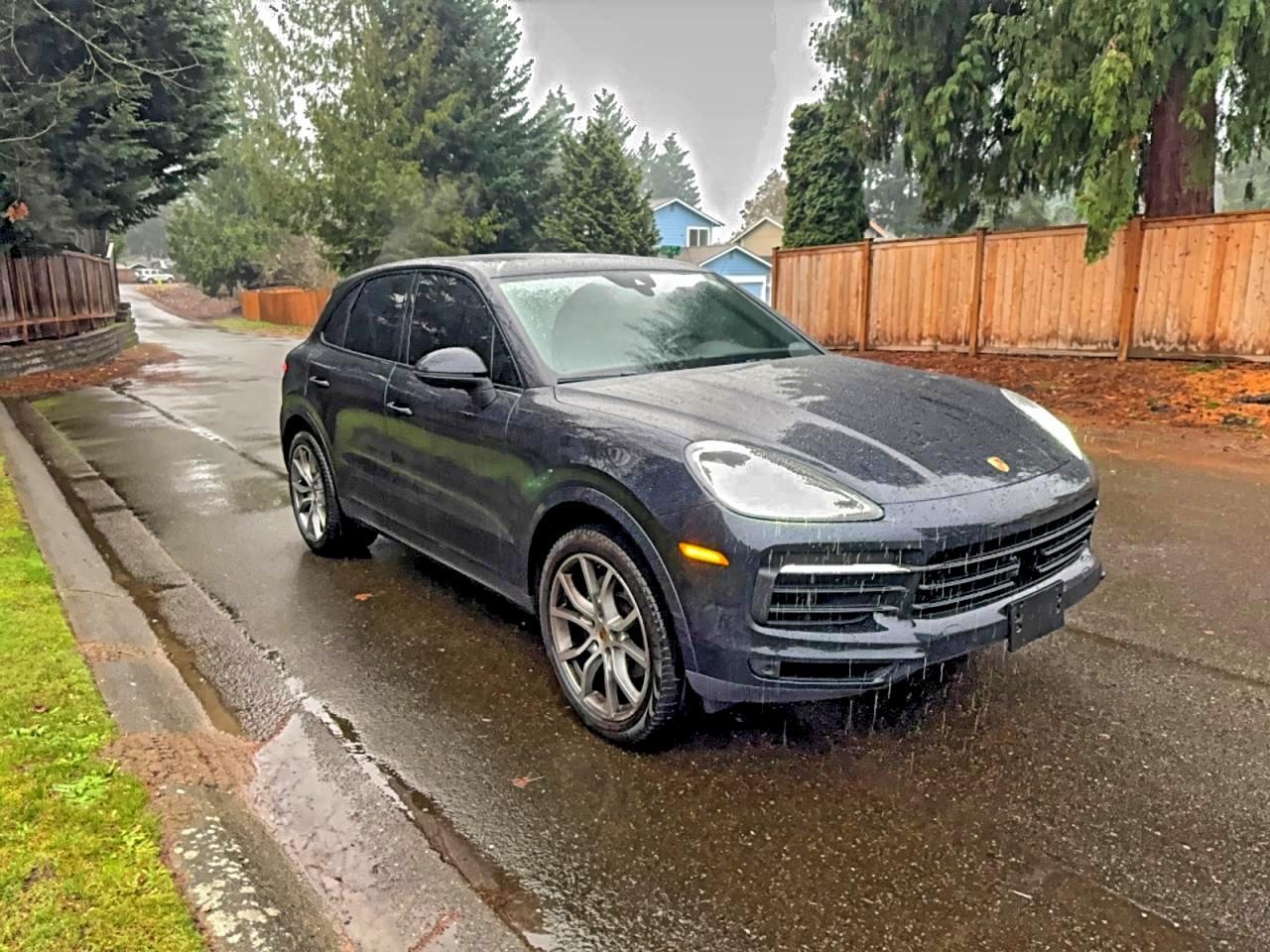 2020 PORSCHE CAYENNE