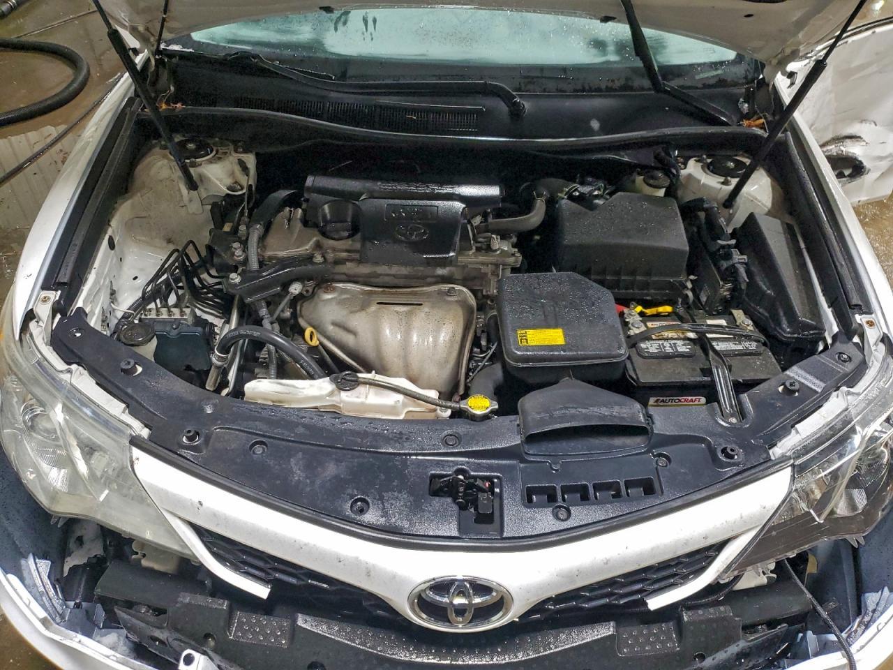 2014 TOYOTA CAMRY