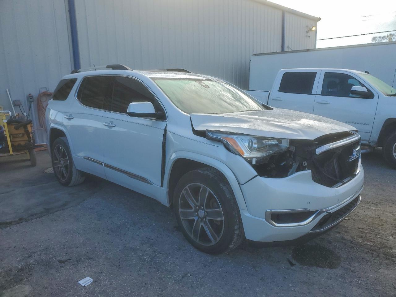 2017 GMC ACADIA