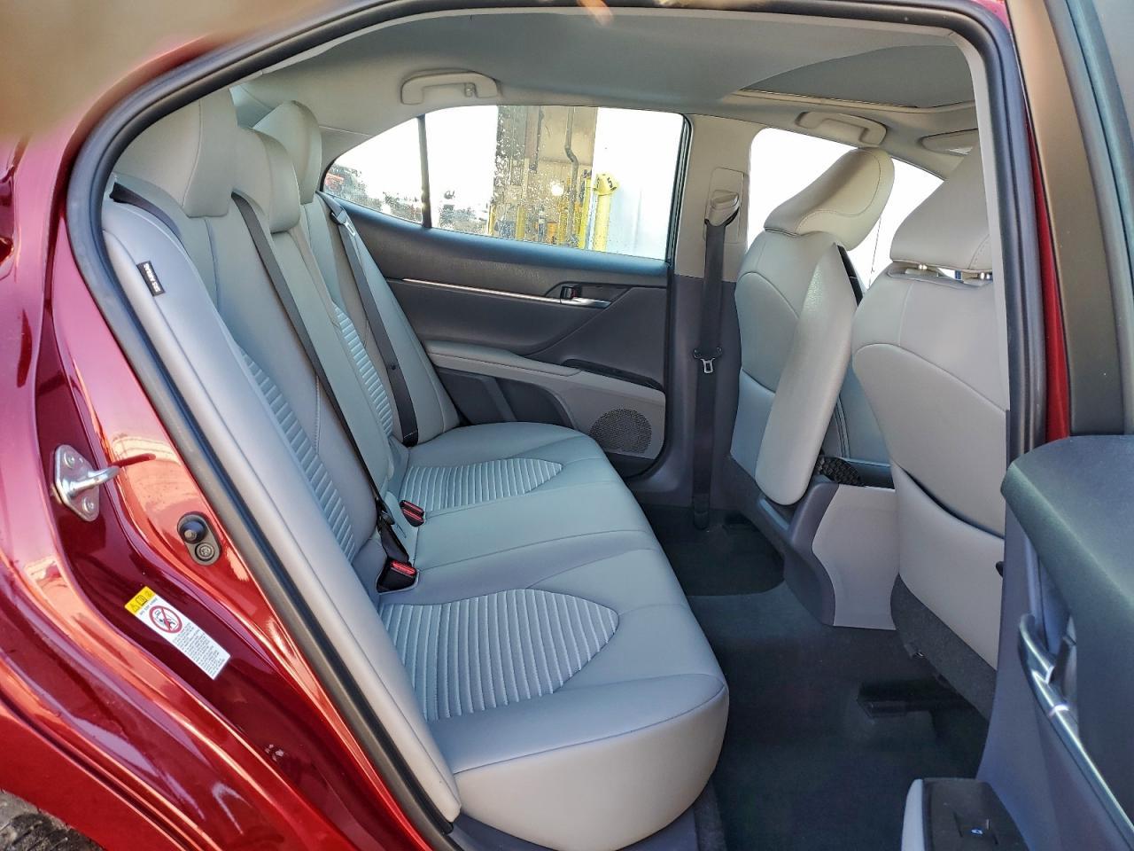 2018 TOYOTA CAMRY