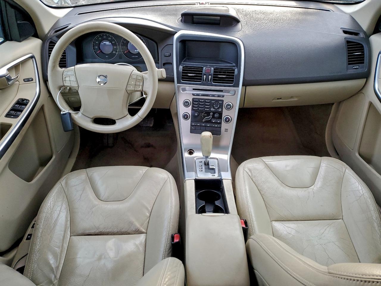 2010 VOLVO XC60