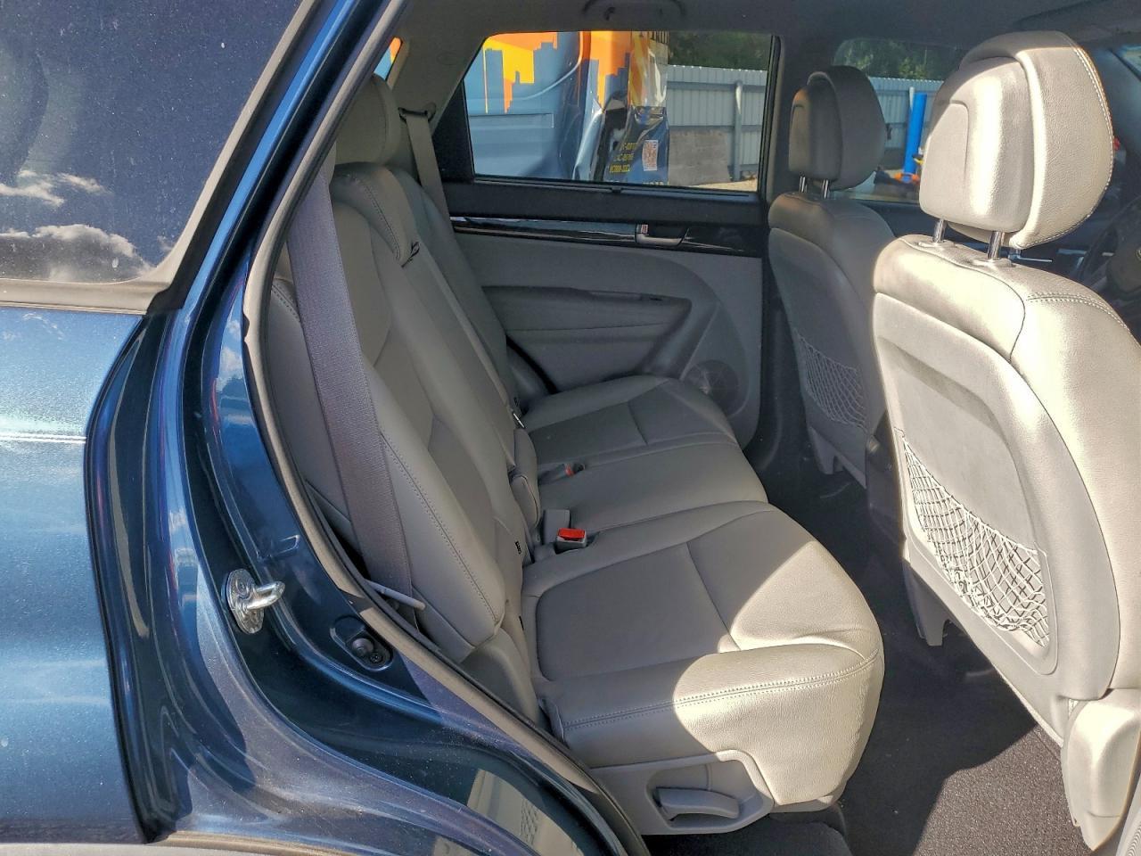 2015 KIA SORENTO