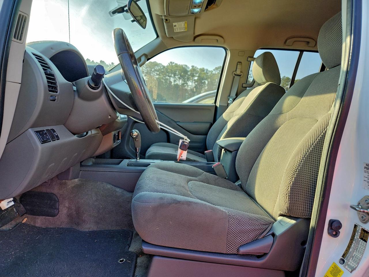 2016 NISSAN Frontier