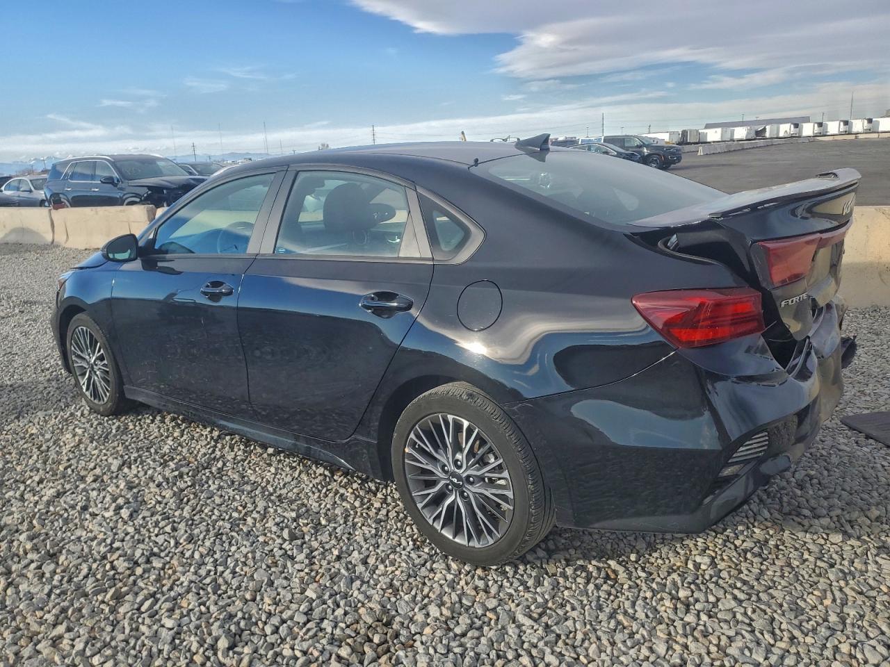 2023 KIA FORTE
