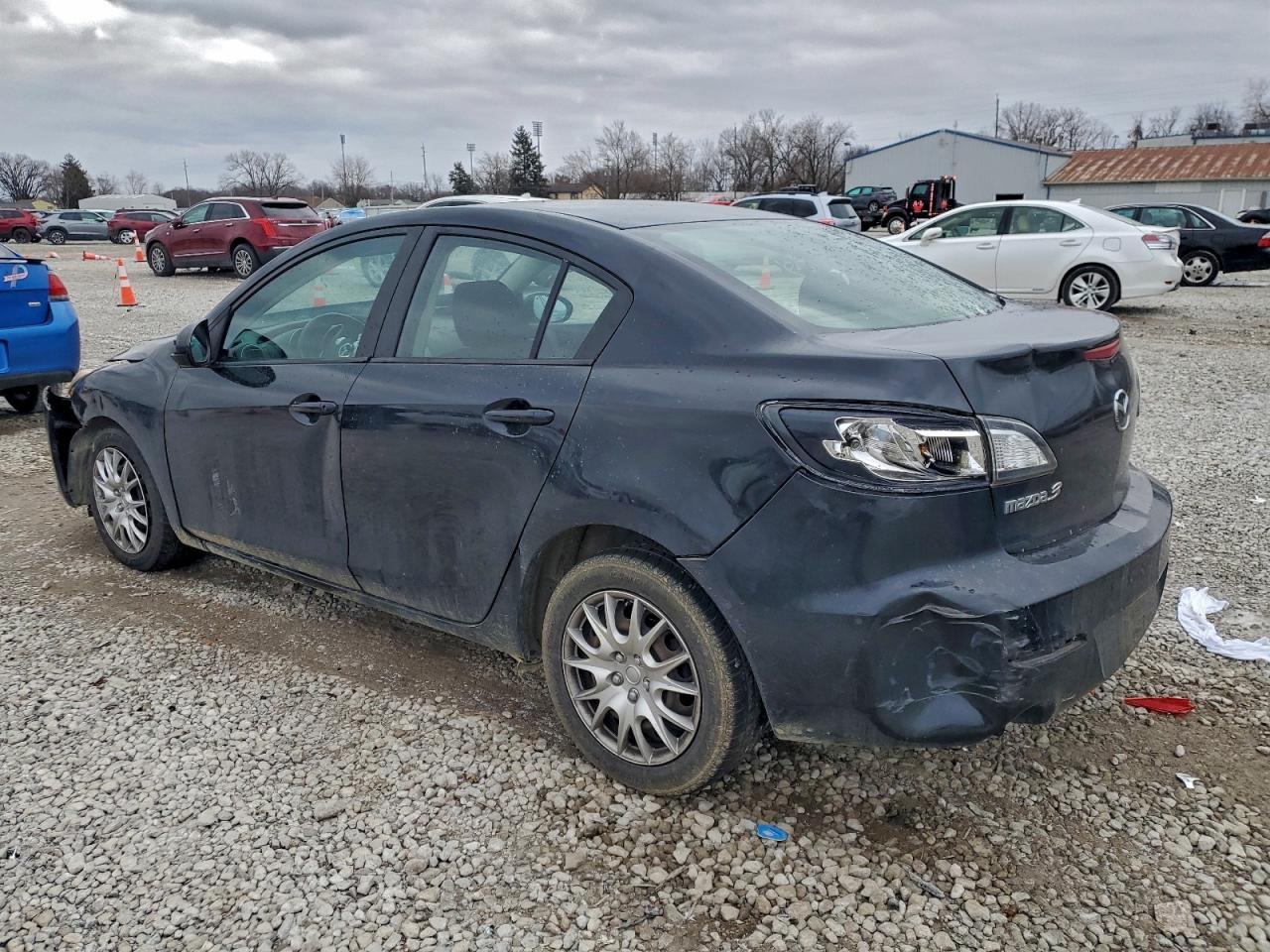 2013 MAZDA 3