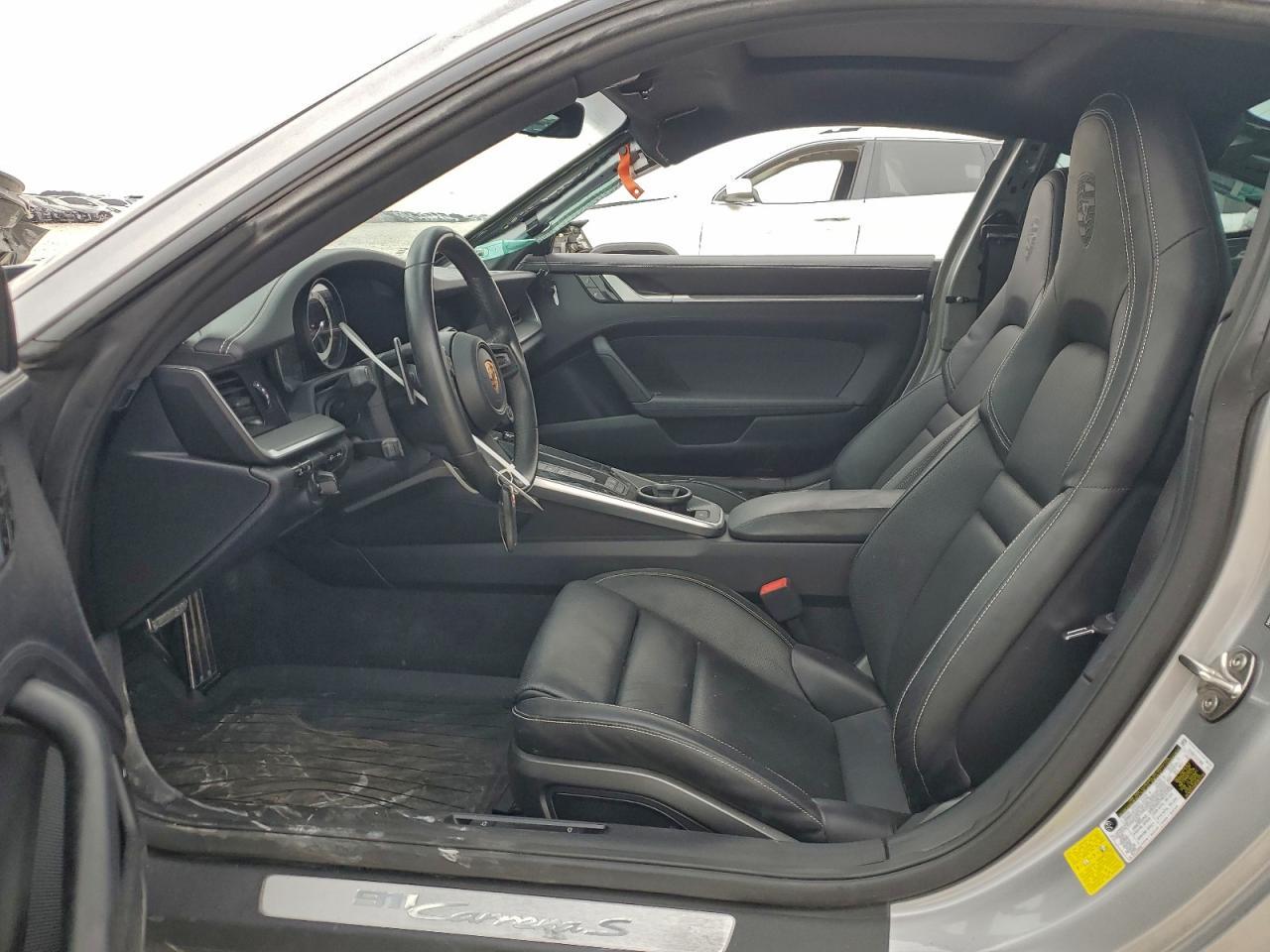 2021 PORSCHE 911