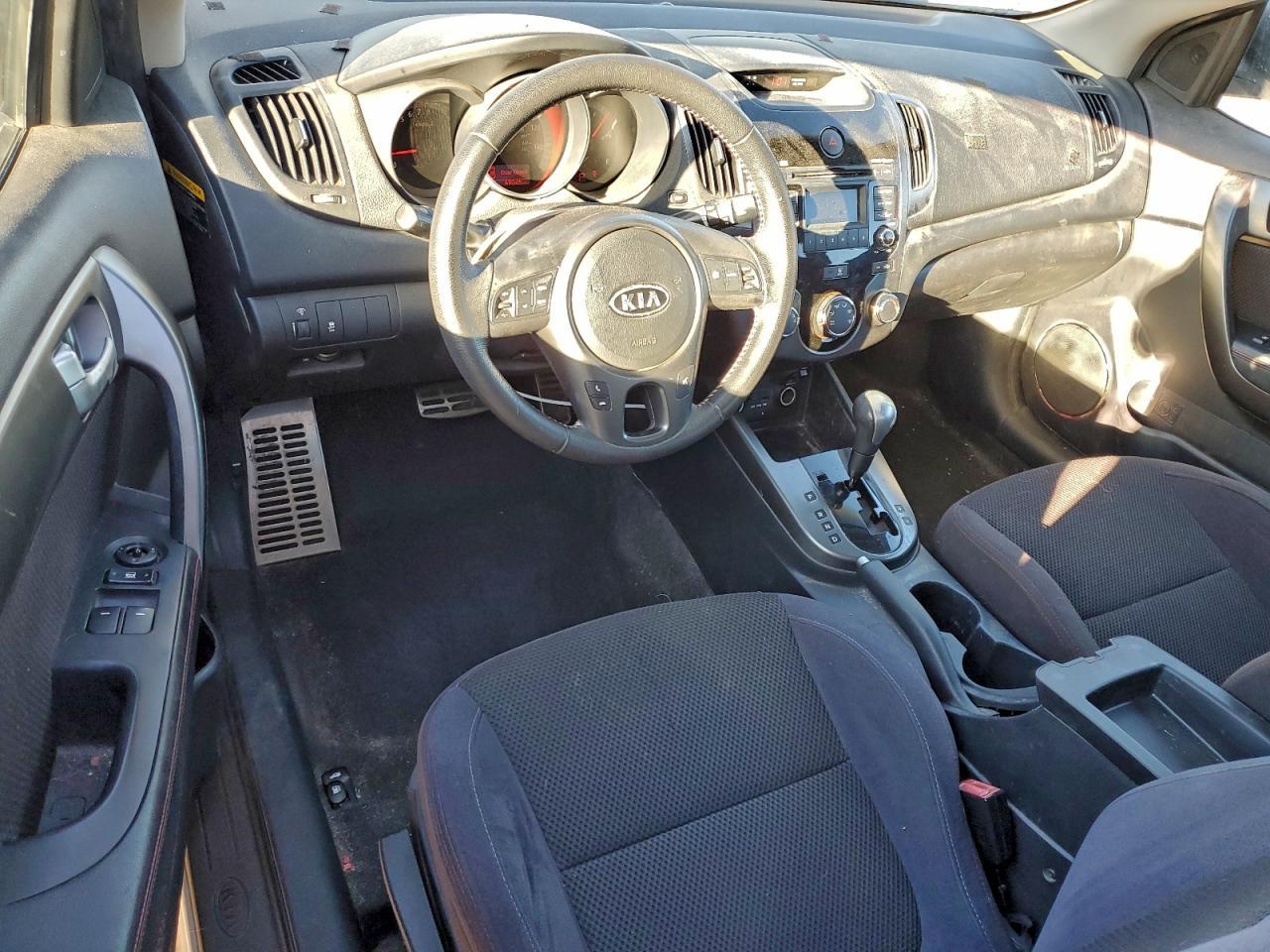 2010 KIA FORTE