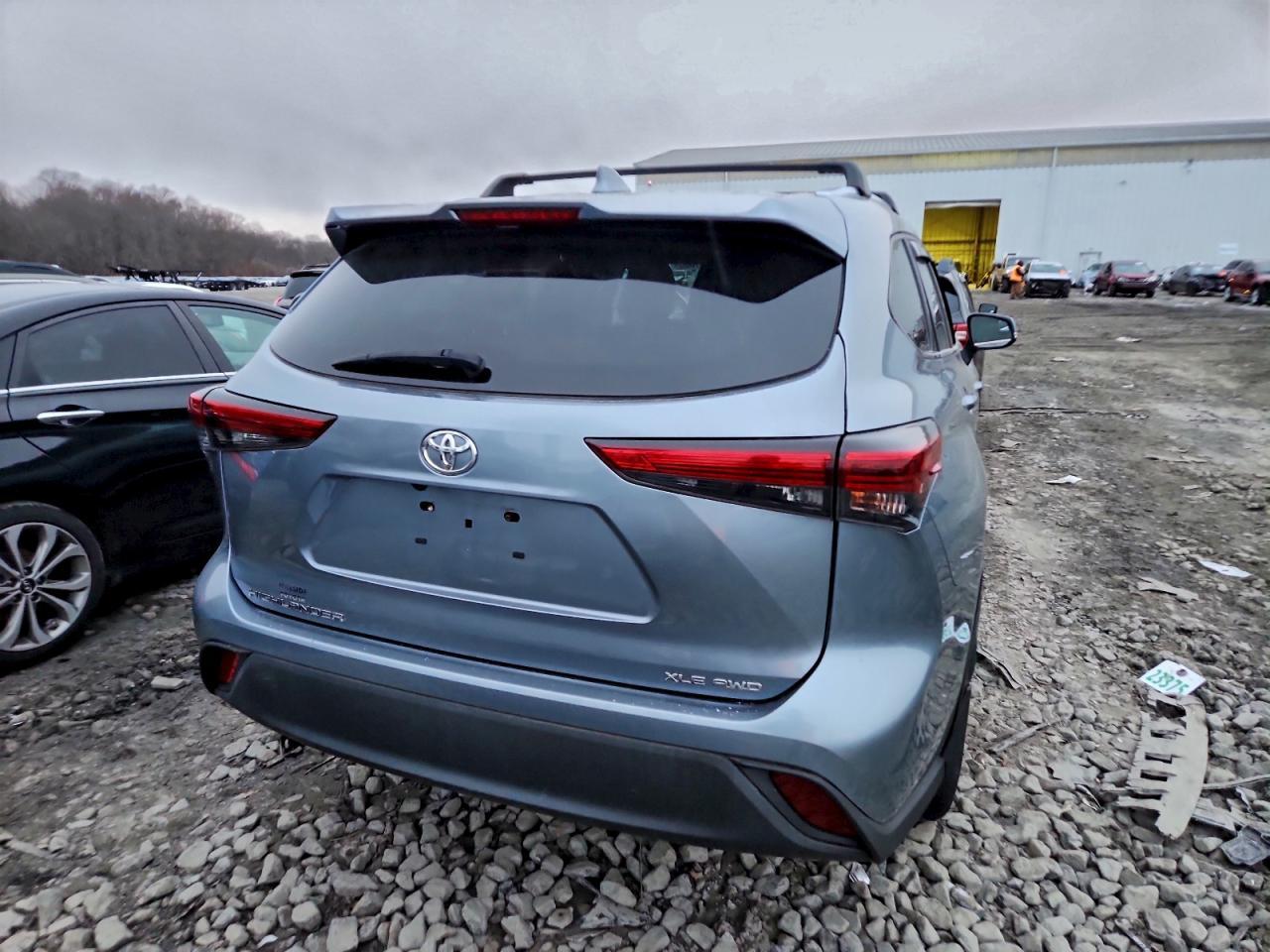 2021 TOYOTA HIGHLANDER